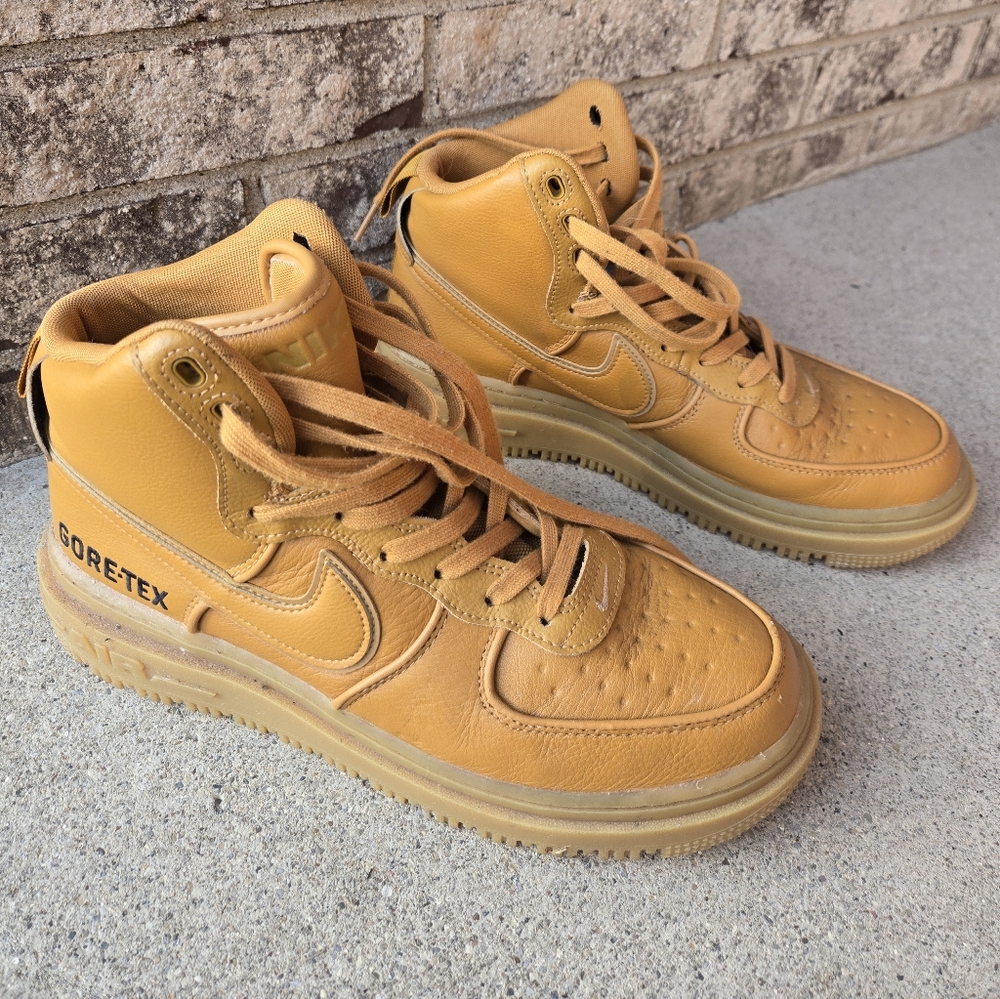 Nike Air Force 1 GORE-TEX Men's Wheat High-Top Sneakers Size 9
